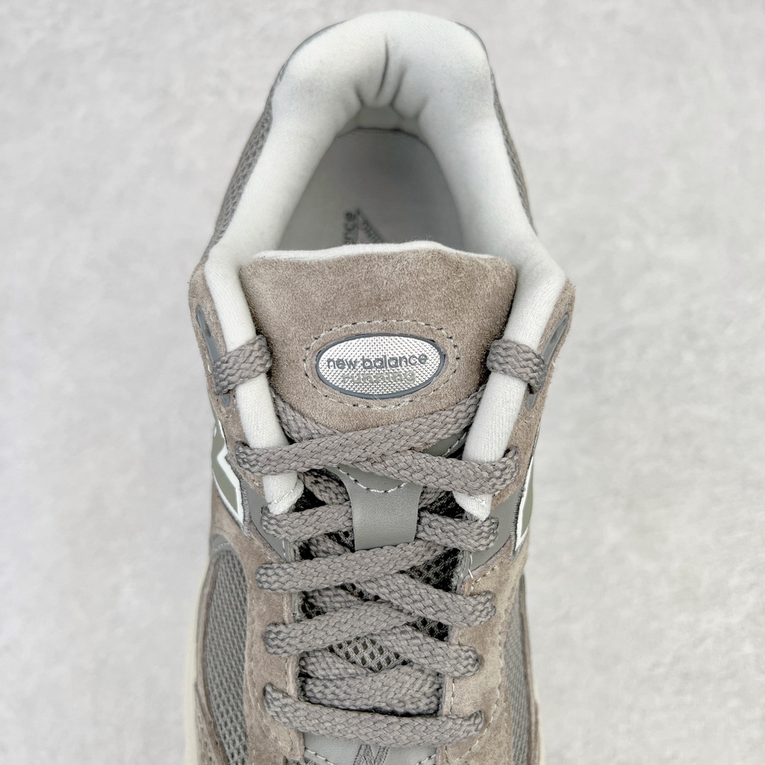 图片[5]-＃M纯原 New Balance ML2002RC 元祖灰 NB新百伦潮流复古织物皮革减震防滑耐磨轻便低帮跑步鞋 原档数据独立私模大底 唯一正确六层组合大底 RB前软后硬 百分百还原原鞋脚感 基于市场现有版本全新升级调整 NB市场最强产物 全网最全配色加持 全套原楦原纸板原厂数据开发 全鞋电脑针车加持 原厂网布 原装进口头层翻毛皮料正确绒感卡色 正确中底拉帮中底网布细节 一比一手工擦旧效果 冲裁组合 匠心打造 耗时两个月开发完成 工艺极其复杂难度可想而知 高端零售专供产物 尺码：36 37 37.5 38 38.5 39.5 40 40.5 41.5 42 42.5 43 44 44.5 45 45.5 46.5 47-选品中心