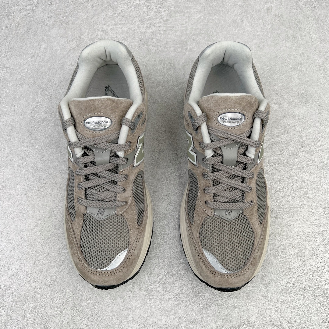 图片[2]-＃M纯原 New Balance ML2002RC 元祖灰 NB新百伦潮流复古织物皮革减震防滑耐磨轻便低帮跑步鞋 原档数据独立私模大底 唯一正确六层组合大底 RB前软后硬 百分百还原原鞋脚感 基于市场现有版本全新升级调整 NB市场最强产物 全网最全配色加持 全套原楦原纸板原厂数据开发 全鞋电脑针车加持 原厂网布 原装进口头层翻毛皮料正确绒感卡色 正确中底拉帮中底网布细节 一比一手工擦旧效果 冲裁组合 匠心打造 耗时两个月开发完成 工艺极其复杂难度可想而知 高端零售专供产物 尺码：36 37 37.5 38 38.5 39.5 40 40.5 41.5 42 42.5 43 44 44.5 45 45.5 46.5 47-选品中心