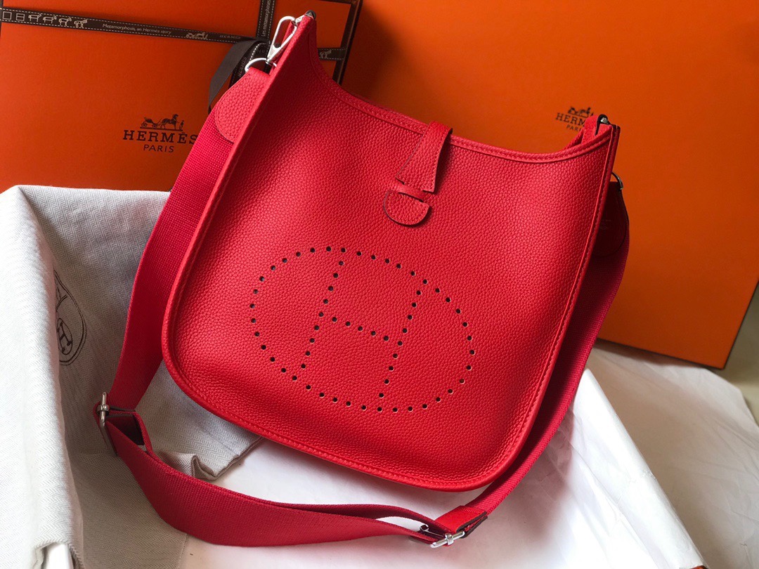 Hermès Evelyne 伊芙琳 28cm Togo レザー ショルダーバッグ