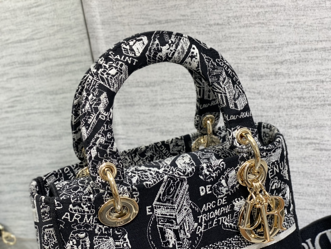 顶级原单戴妃五格现货️Lady巴黎地图刺绣系列法式浪漫元素独特的花卉刺绣精湛的工艺简约的黑白配色整体时尚