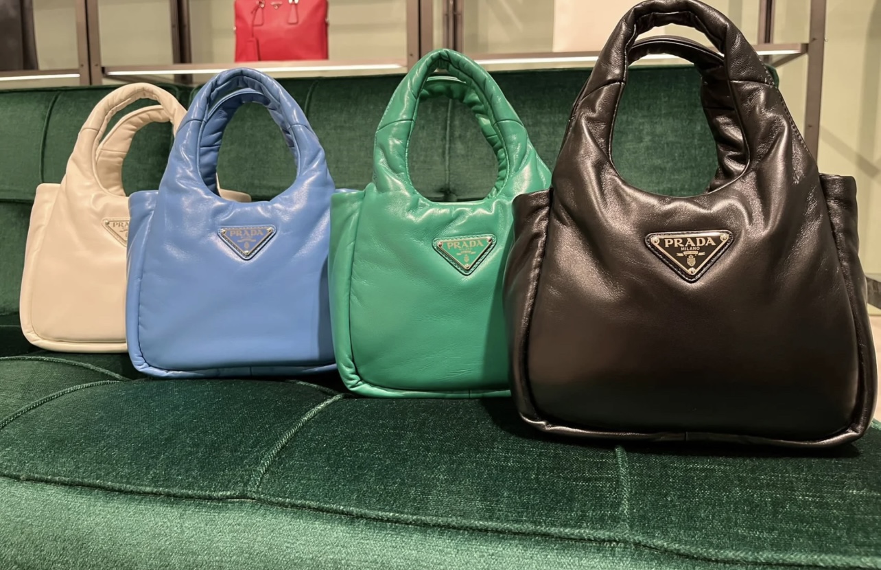 Upper body picture~prada original factory small vegetable basket