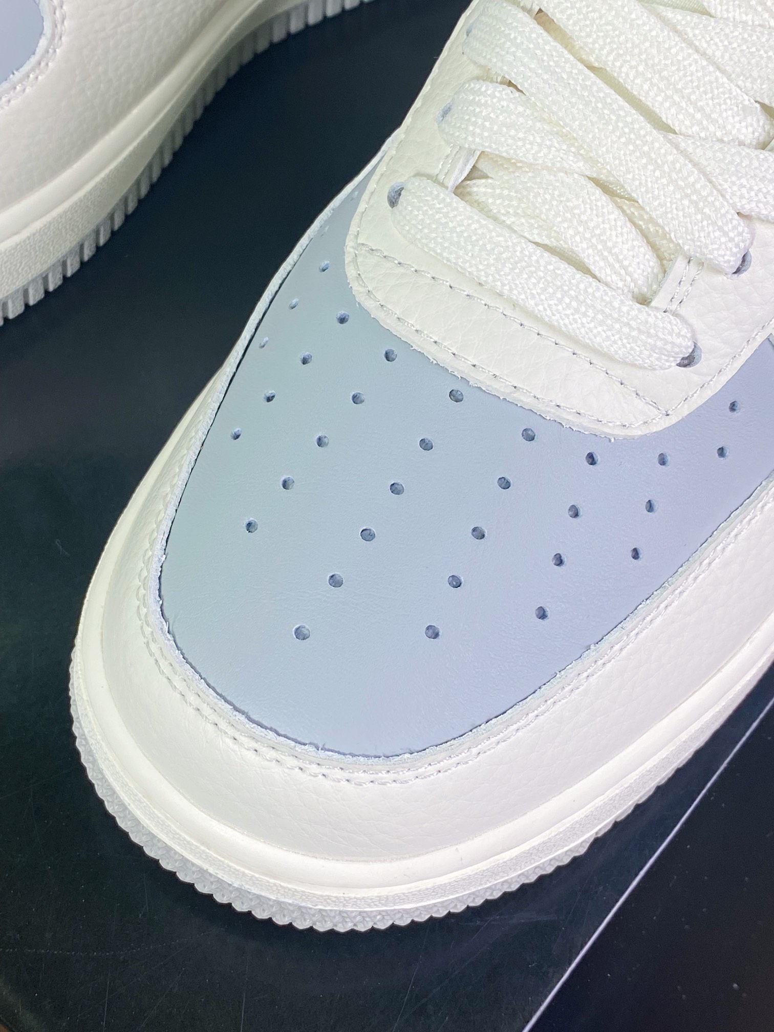 260 Air Force 1’07 Low”White ”空军一号经典低帮百搭休闲运动板鞋BM2023-101