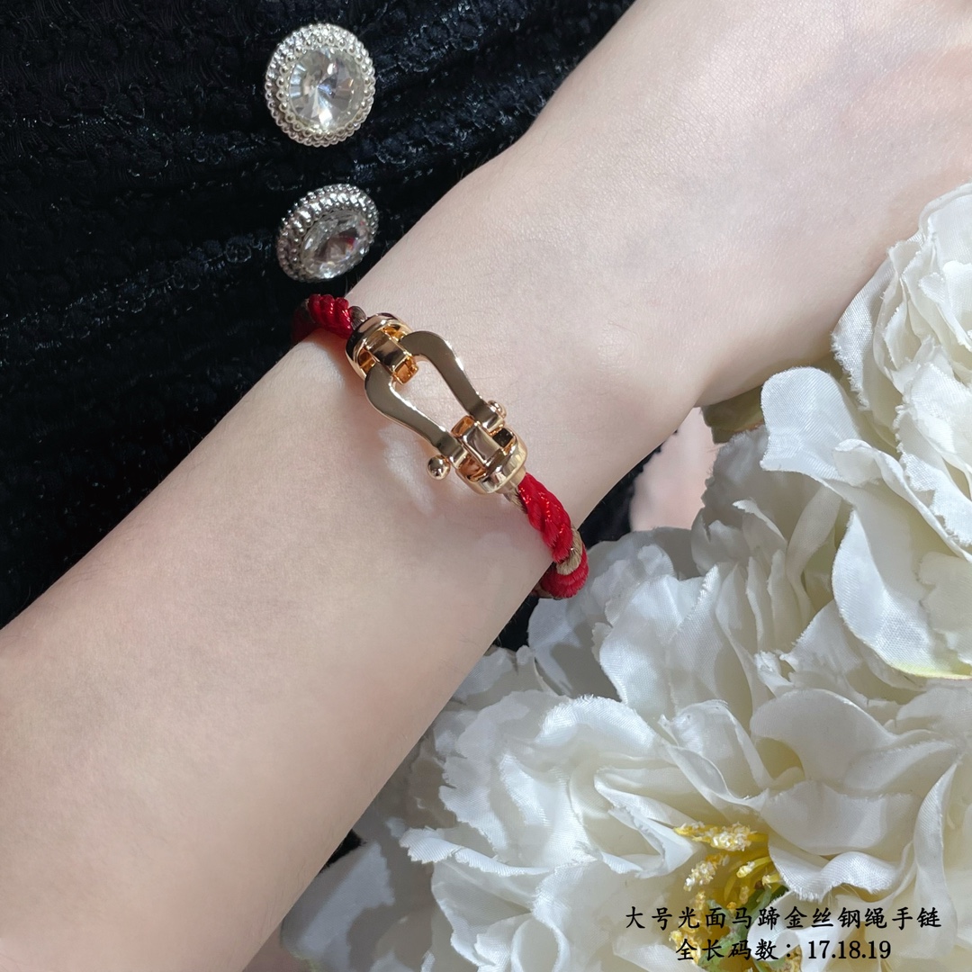 ⚠️此款不退不换不售后⚠️ V金材质   大号全长17.18.19💥新品发布❤️费雷德大号光面马蹄金丝钢