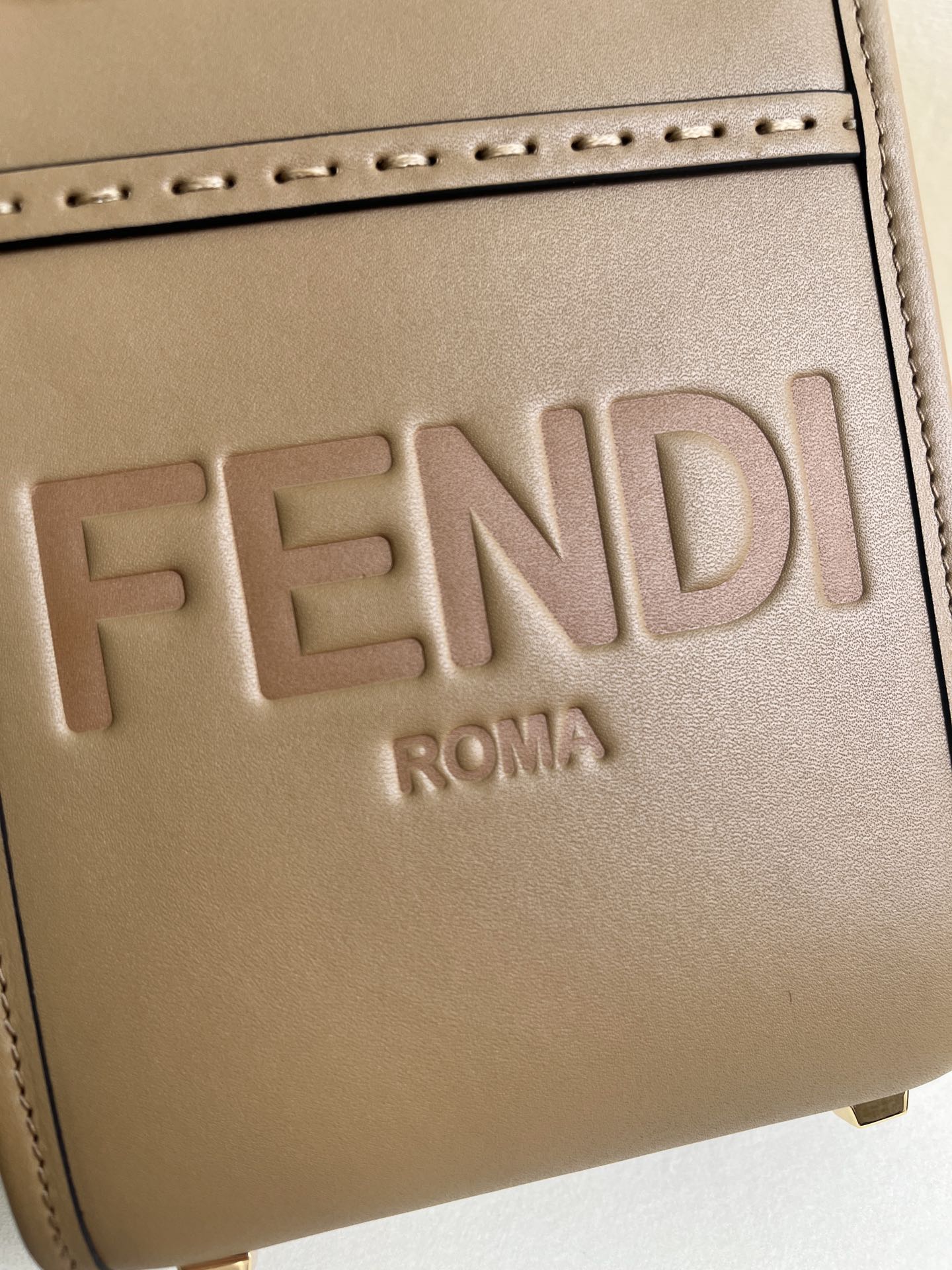 Fendi Sunshine Mini Tote Bag Brown Leather Handbag With Tortoiseshell Handles 3 i1681288877 4764 2