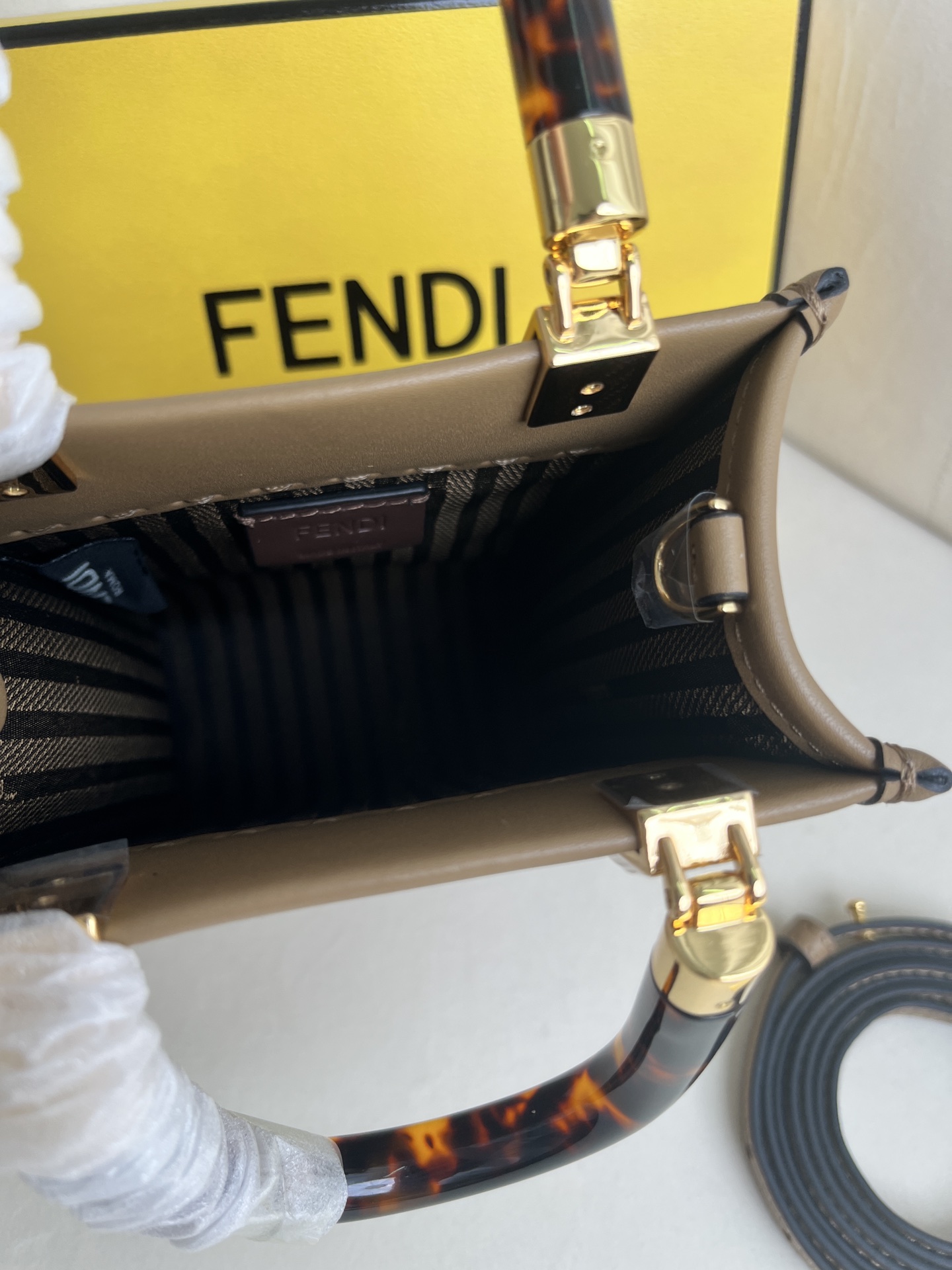Fendi Sunshine Mini Tote Bag Brown Leather Handbag With Tortoiseshell Handles 8 i1681288877 9268 7