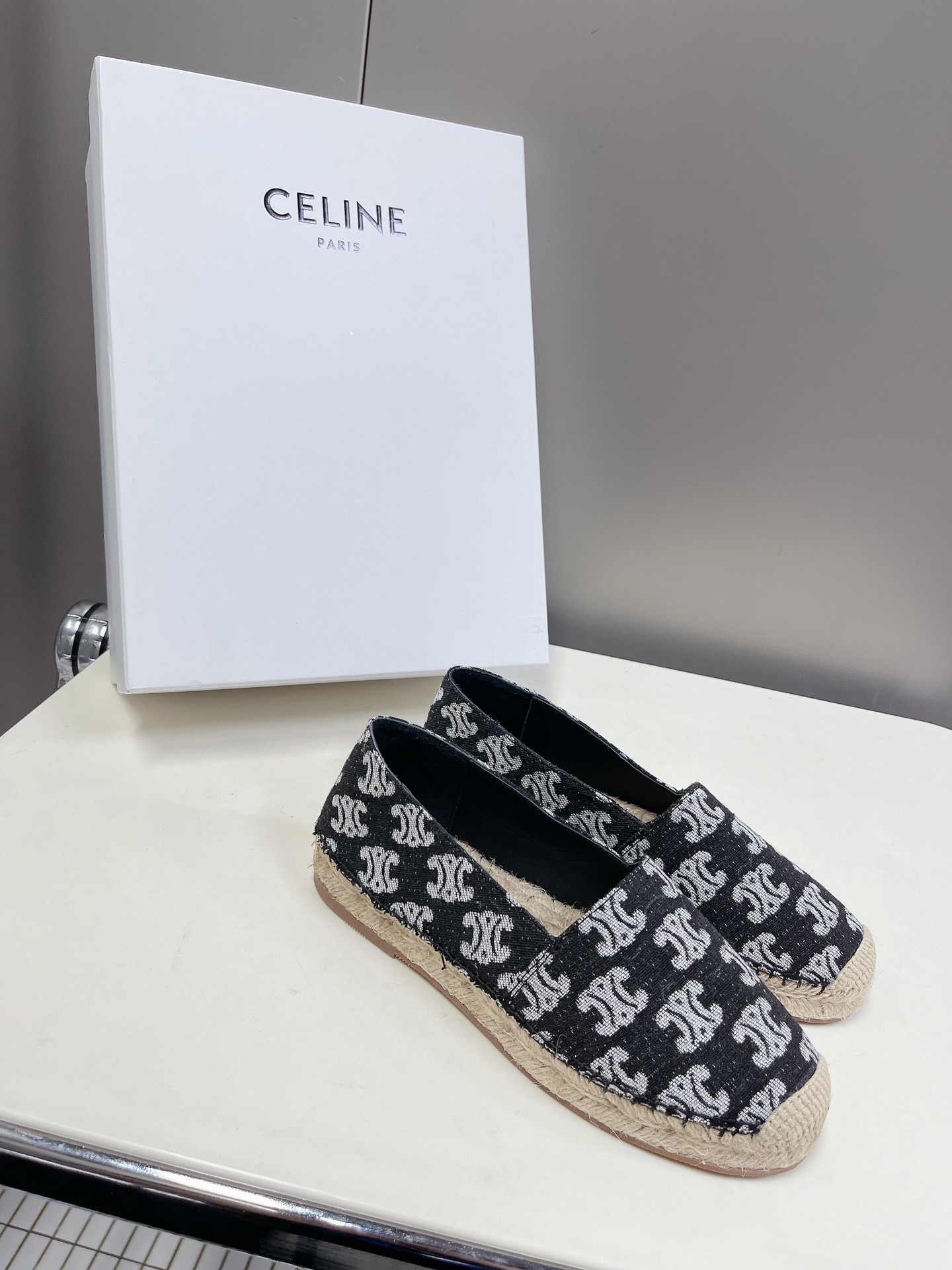 celine思琳家春夏最新款凯旋门渔