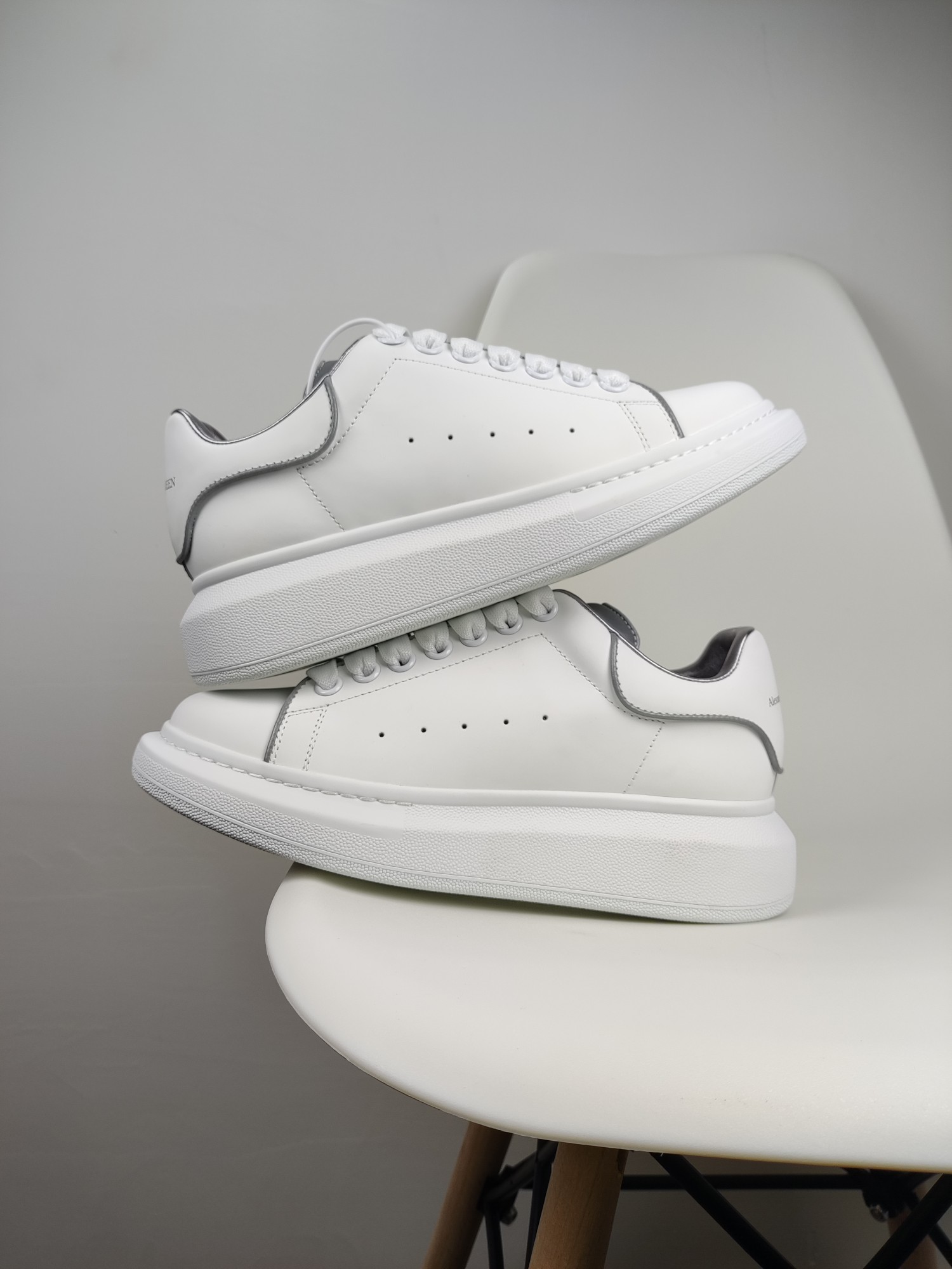 [McQueen Women