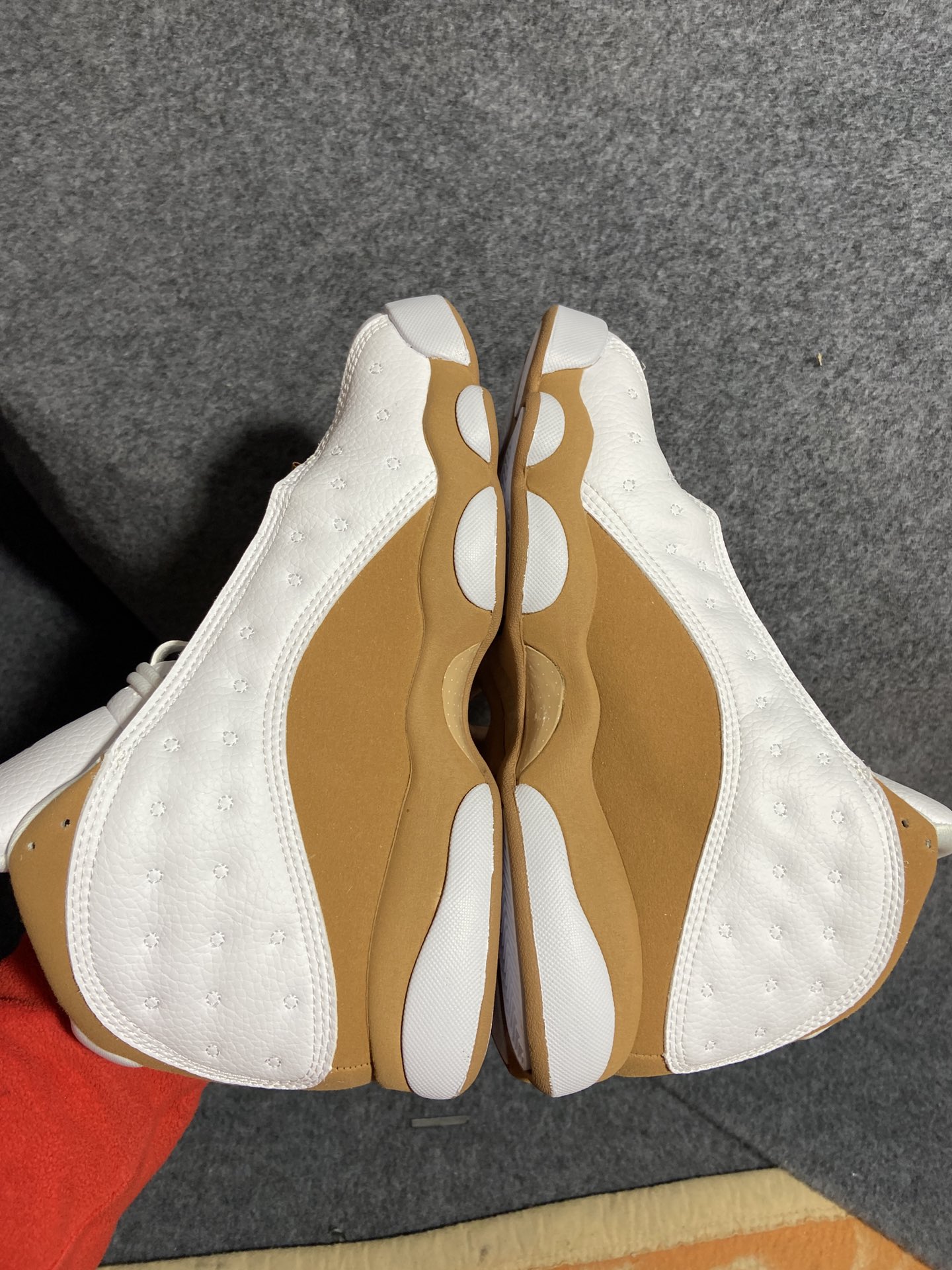 aj13小麦高帮尺码40-47.5A