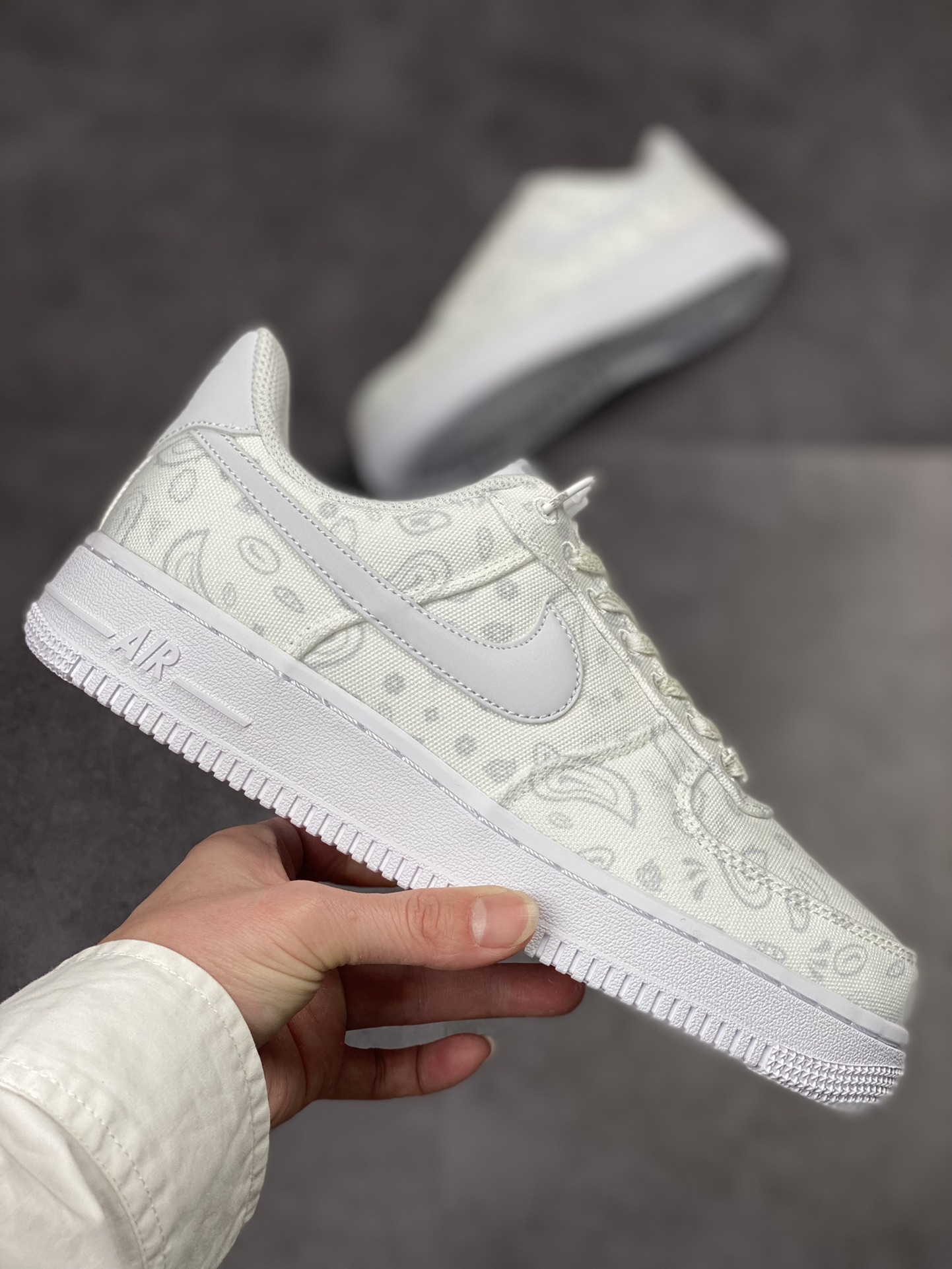 190 Nike Air Force 1 Low 07 白灰满印腰果花 DG2296-088