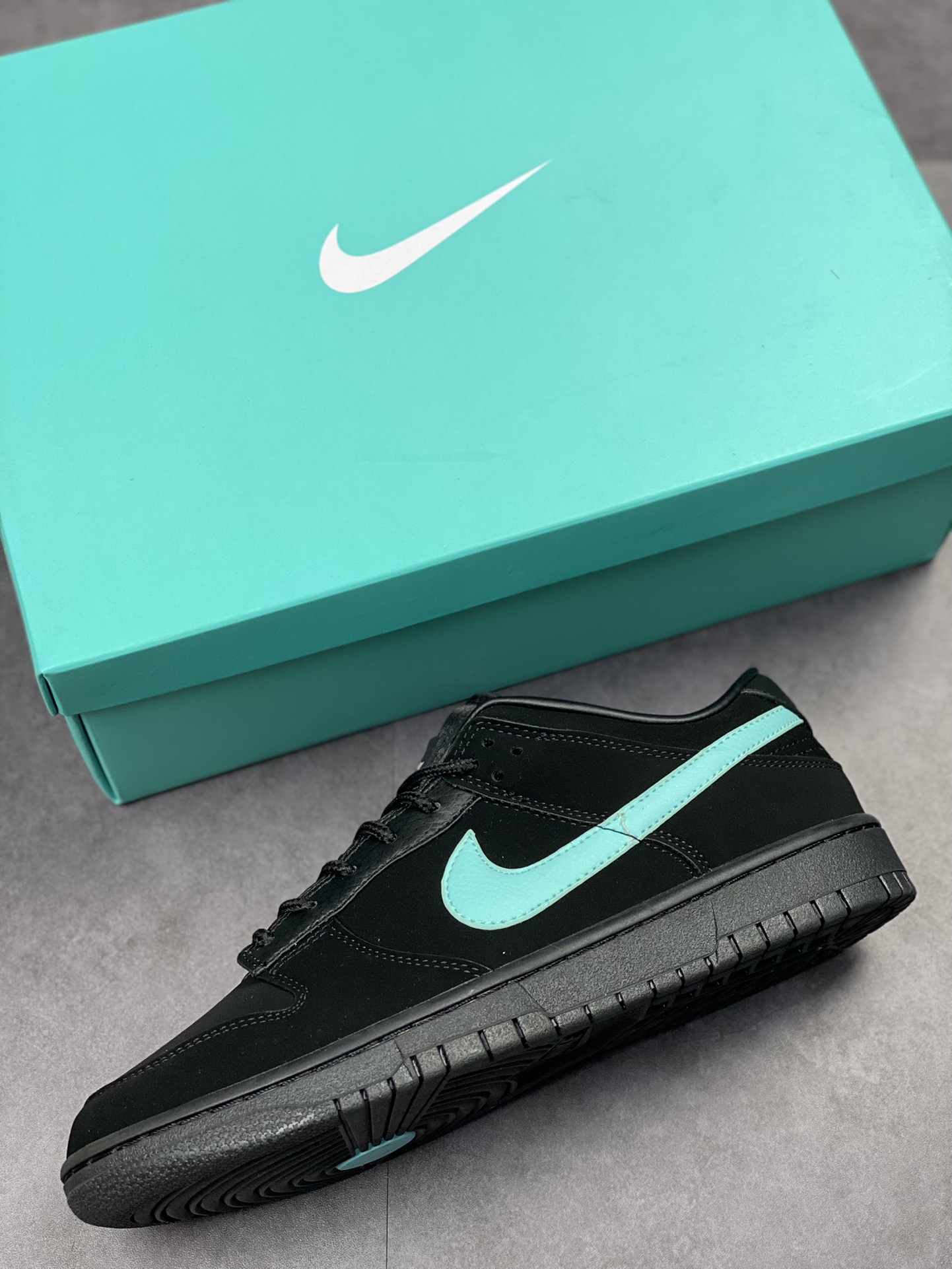 260 Nike SB Dunk Low 蒂芙尼绿DD1391-100