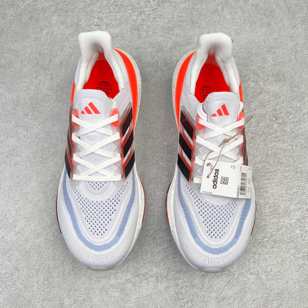 图片[2]-零售💰270 ＃YG纯原 AD Ultra Boost Light UB2023系列低帮袜套式针织透气缓震休闲运动慢跑鞋 HQ6351 德国进口巴斯夫大底 全套原纸板楦头开发 原厂特供飞织面配套加持 确保原汁原味 完美呈现版型 一比一还原zp踩屎脚感 原档案底模数据 正确多层组合大底 辰元原厂针织代工 细节还原度极高 独家外贸特供开发至48.5 历经10年不断创新以科技重塑跑步推出全新超轻新科技跑鞋 力求为跑步添活力 搭载LIGHT BOOST中底的新鲜演绎 无论节奏快慢、距离长短 伴你活力畅跑 延续了该系列的设计语言 采用分区编织鞋面 鞋头处网眼孔洞更大 提升透气性 一体式鞋舌 避免运动中出现偏移 实现鞋脚一体性 鞋侧 TPU 材质 有效提供支撑性 镂空的设计 同时减轻整体重量 最明显的则是中底部分 不仅是厚度夸张 大家最熟悉的 Boost 材质终于迎来升级 减重 30% 带来更轻量化的上脚感受  SIZE：36 36.5 37 38 38.5 39 40 40.5 41 42 42.5 43 44 44.5 45 46 47 48 编码：by2936070-运动鞋