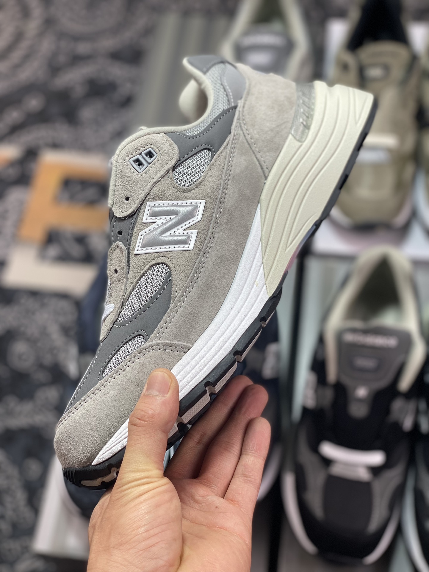 New Balance M992GR Retro Casual Running Shoes