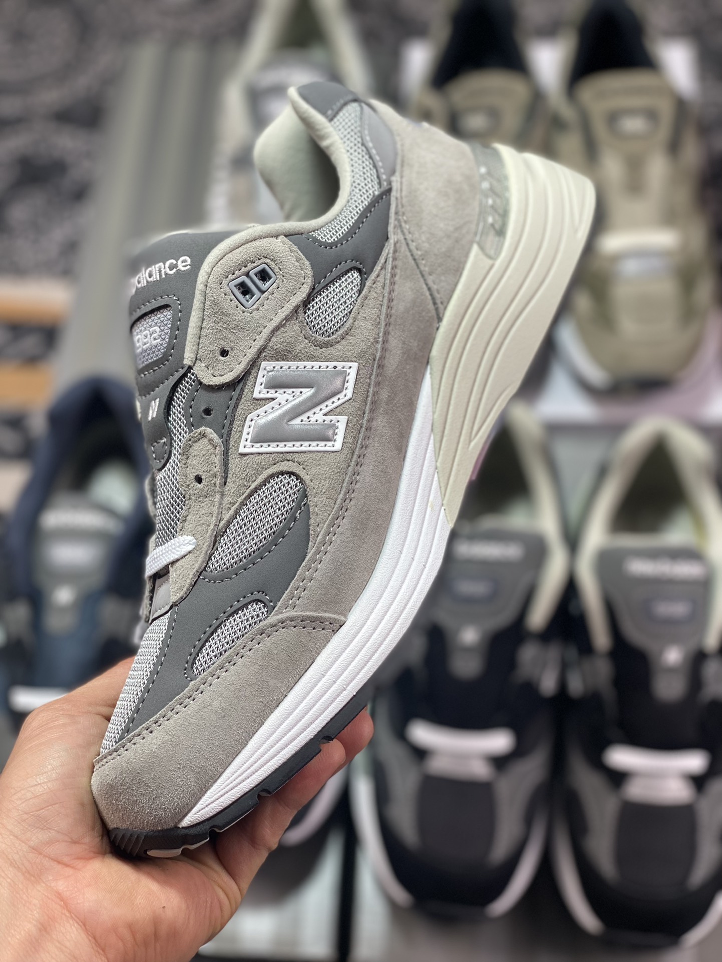 New Balance M992GR Retro Casual Running Shoes