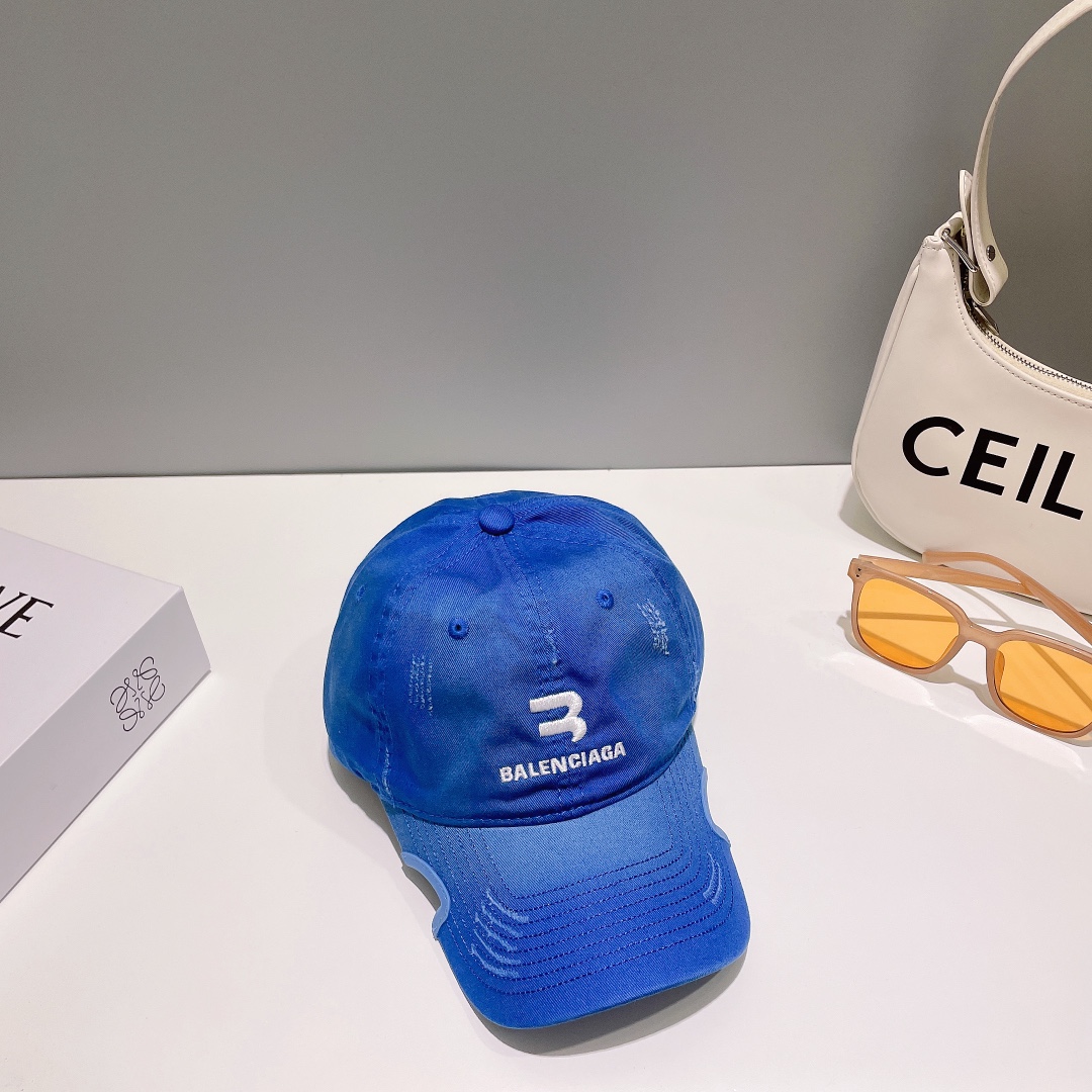 Balenciaga巴黎世家刺绣字母标志棒球帽