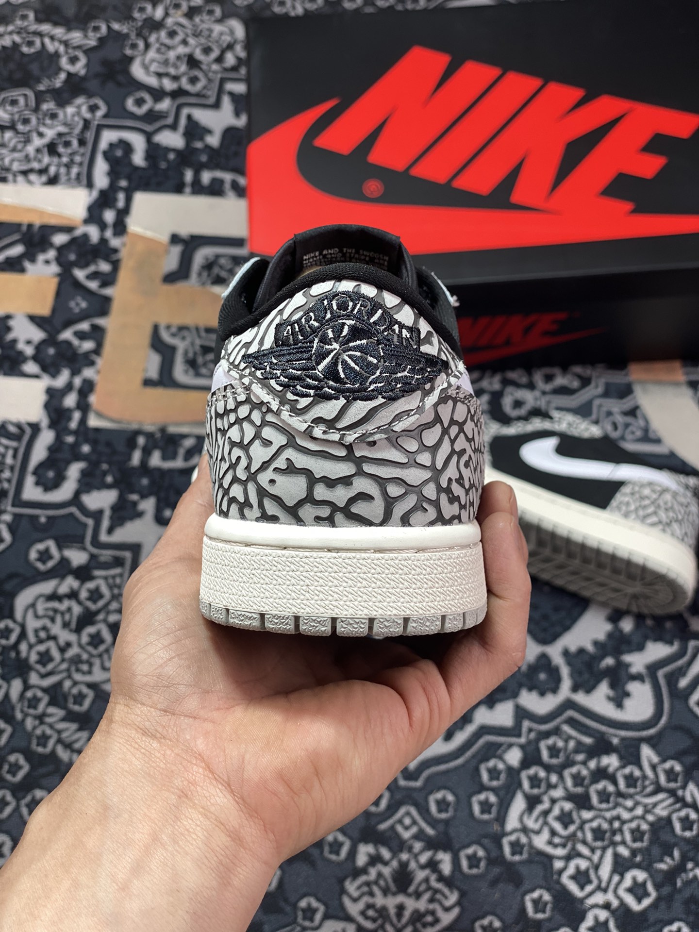 200 原厂级别 Air Jordan 1 Low OG 黑灰爆裂纹 CZ0790-001