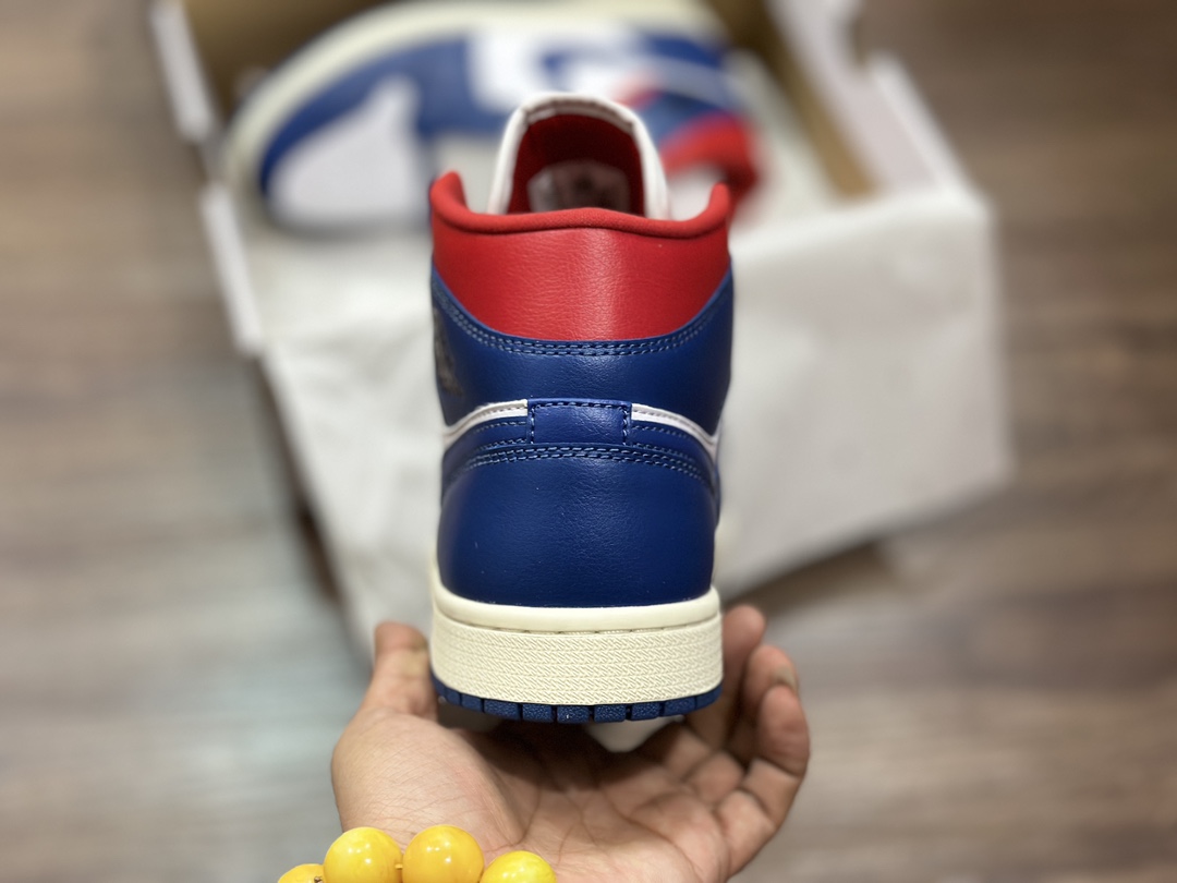 260 Air Jordan 1 mid aj1 乔1中帮篮球鞋 BQ6472-146