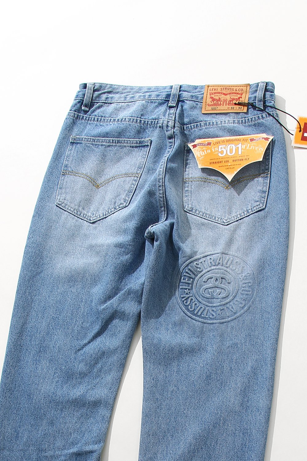 Stussy x Levi’s 李维斯150周年浮雕牛仔裤 3