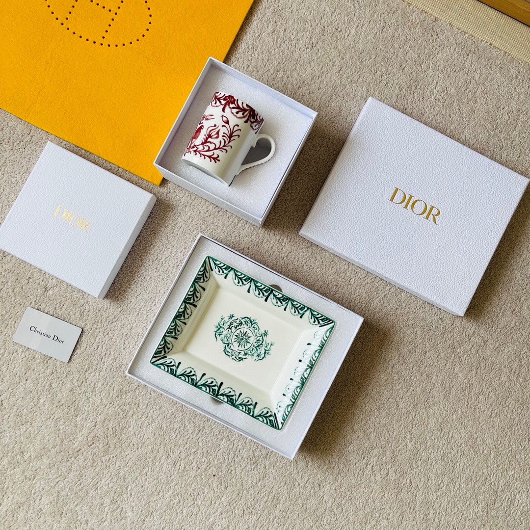 路易威登 Louis Vuitton 高定典藏名品高定成衣时装外套连衣裙衬衫T恤 #DCDAB352 9
