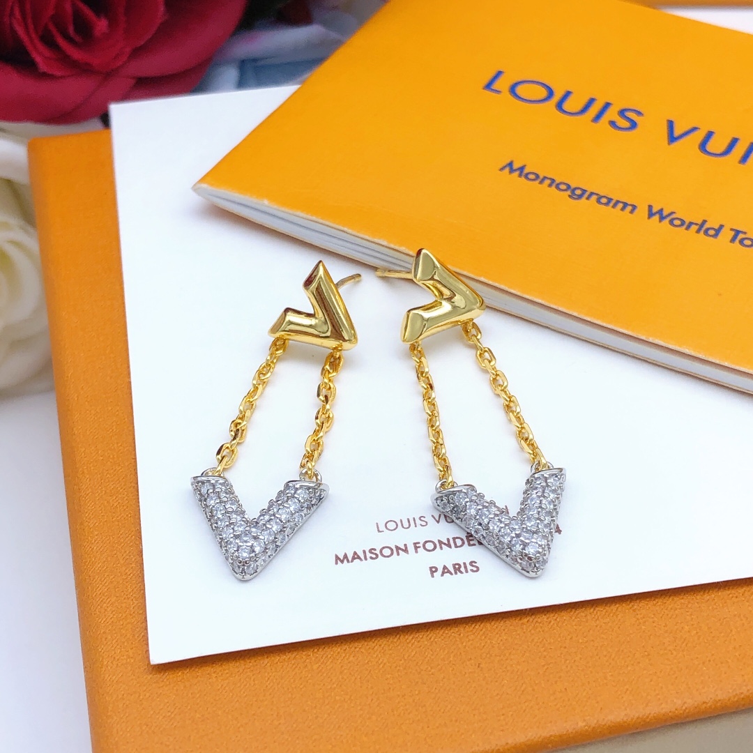 Louis Vuitton Jewelry Earring Gold Yellow Set With Diamonds Brass