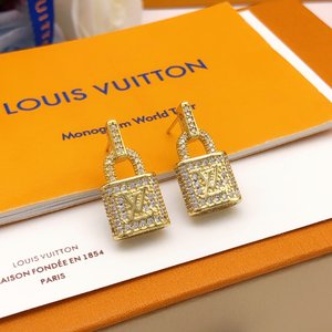 Louis Vuitton Jewelry Earring Best Quality Fake Yellow Set With Diamonds Brass