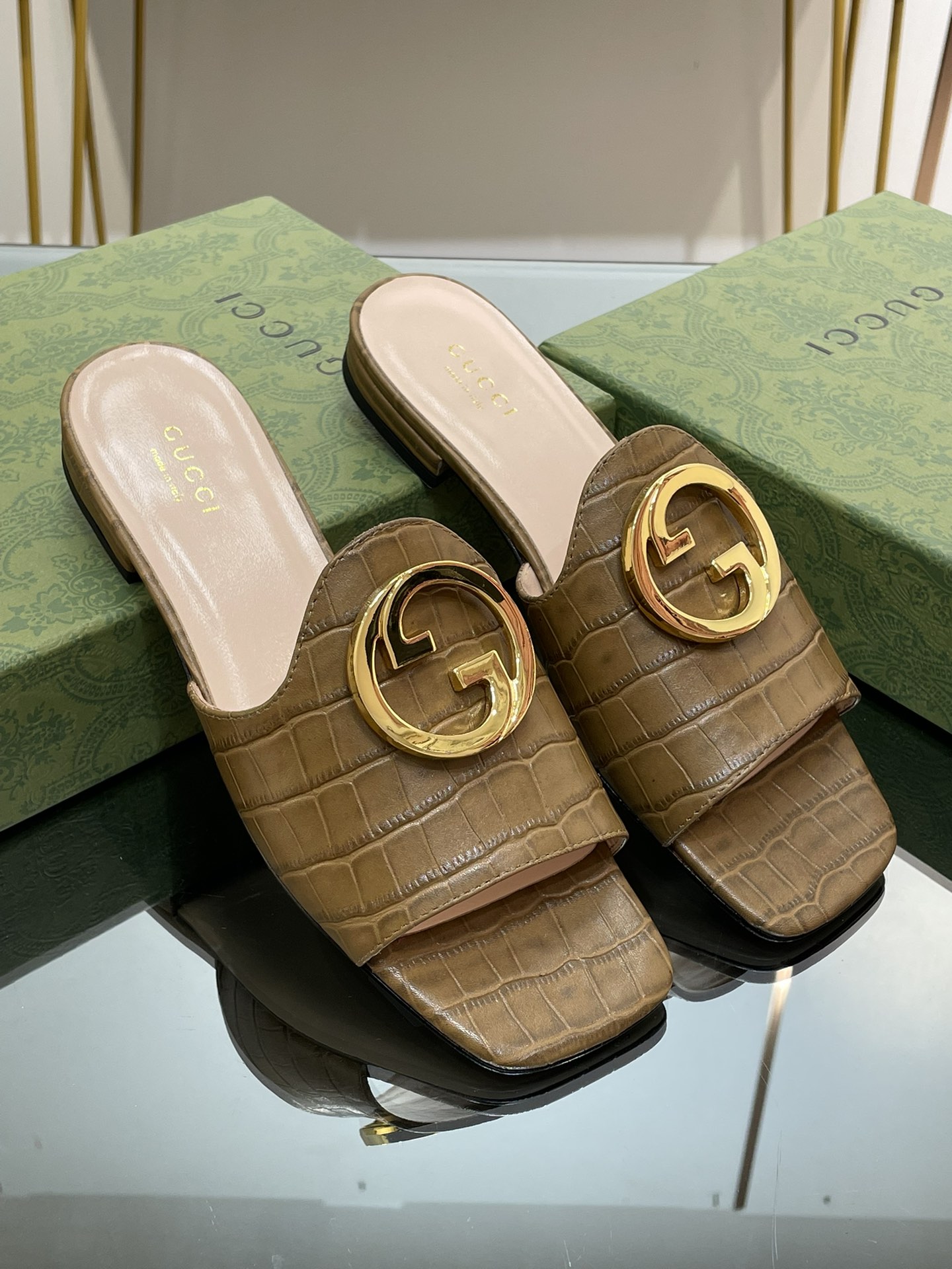 Gucci Shoes Slippers Green Crocodile Leather Genuine Sheepskin Vintage