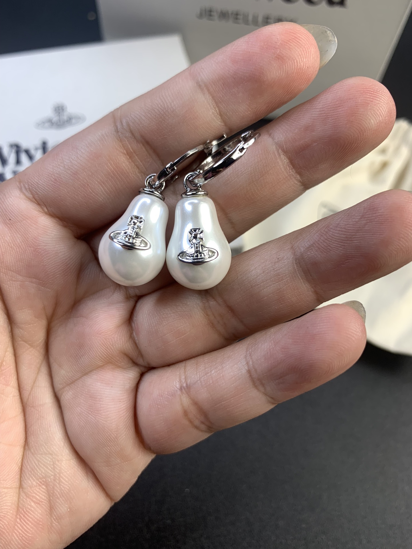 Vivienne Westwood 西太后葫芦珍珠耳环