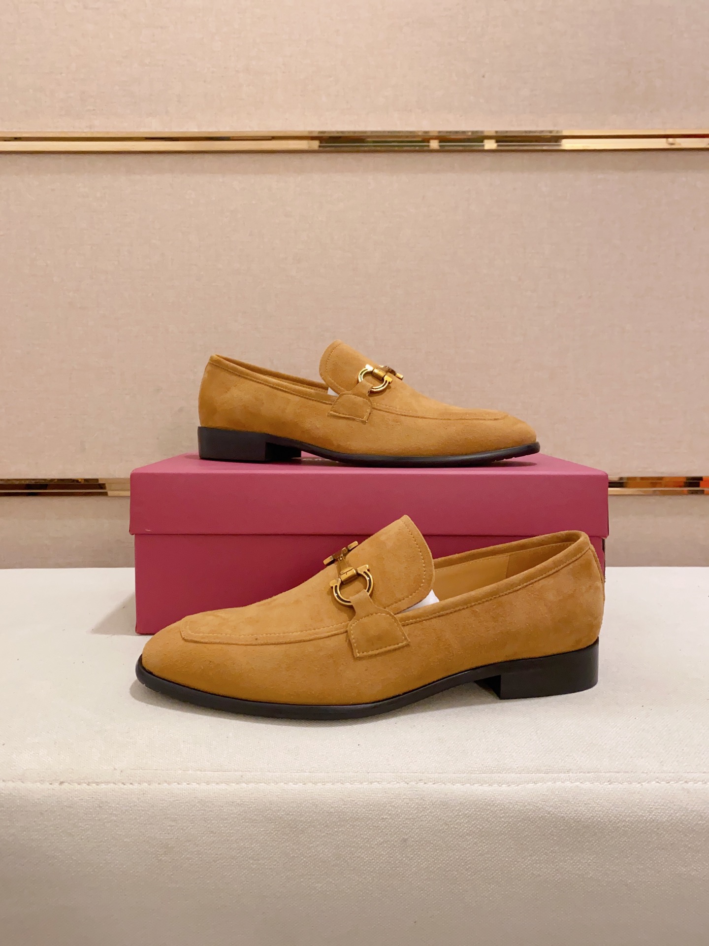 Ferragamo Men's Suede Loafers - Handmade Italian Leather Driving Shoes 6 i1681400484 4598 4