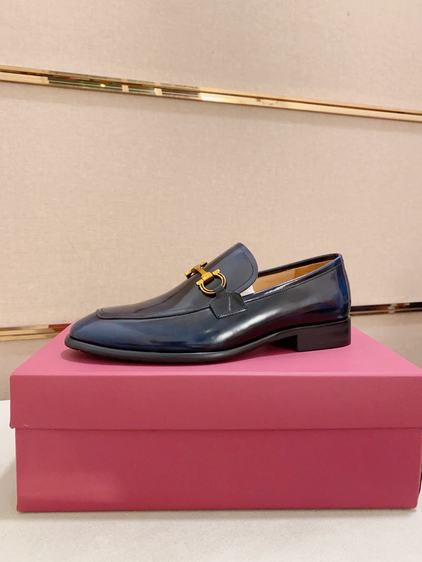 Precio de fábrica: ¡Versión alta de calidad Ferragamo! 🆕🆕Productos exclusivos de gran venta en stock🔥🔥Nuevos produc…