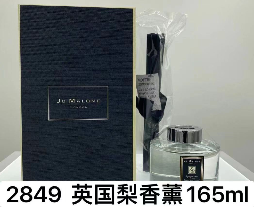 Louis Vuitton Haute Couture Maison Lifestyle Luxury Home Decor Blanket 2