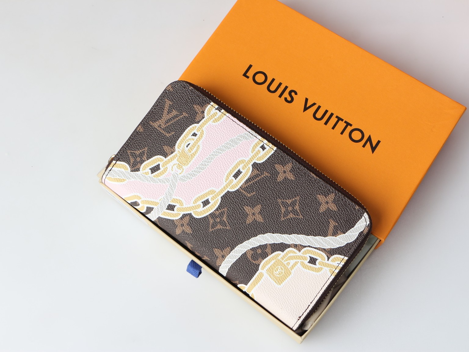 Close-up view of the leather grain on the wallet