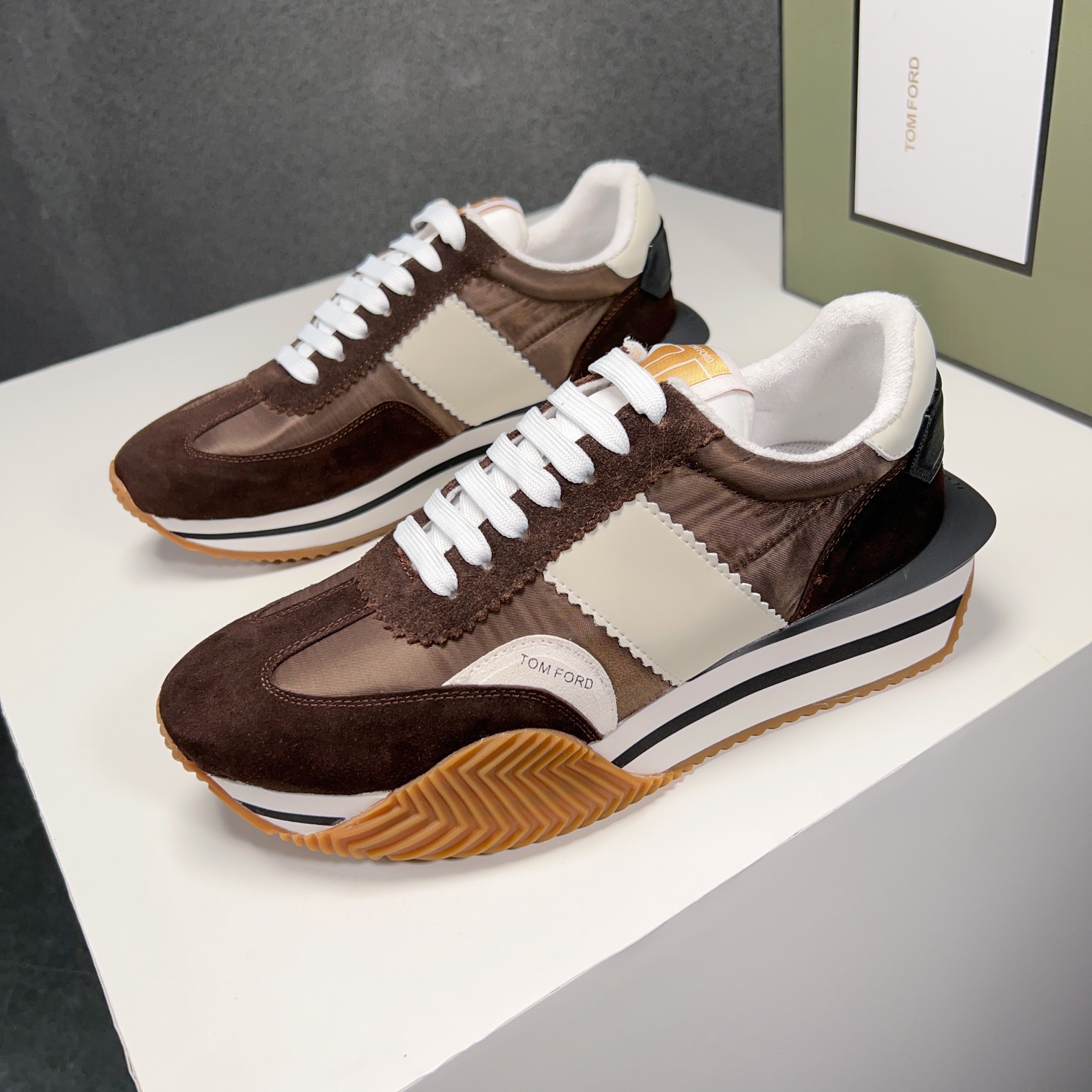 Tom Ford Baskets Écologiques pour Homme - Confort et Style Saisonniers