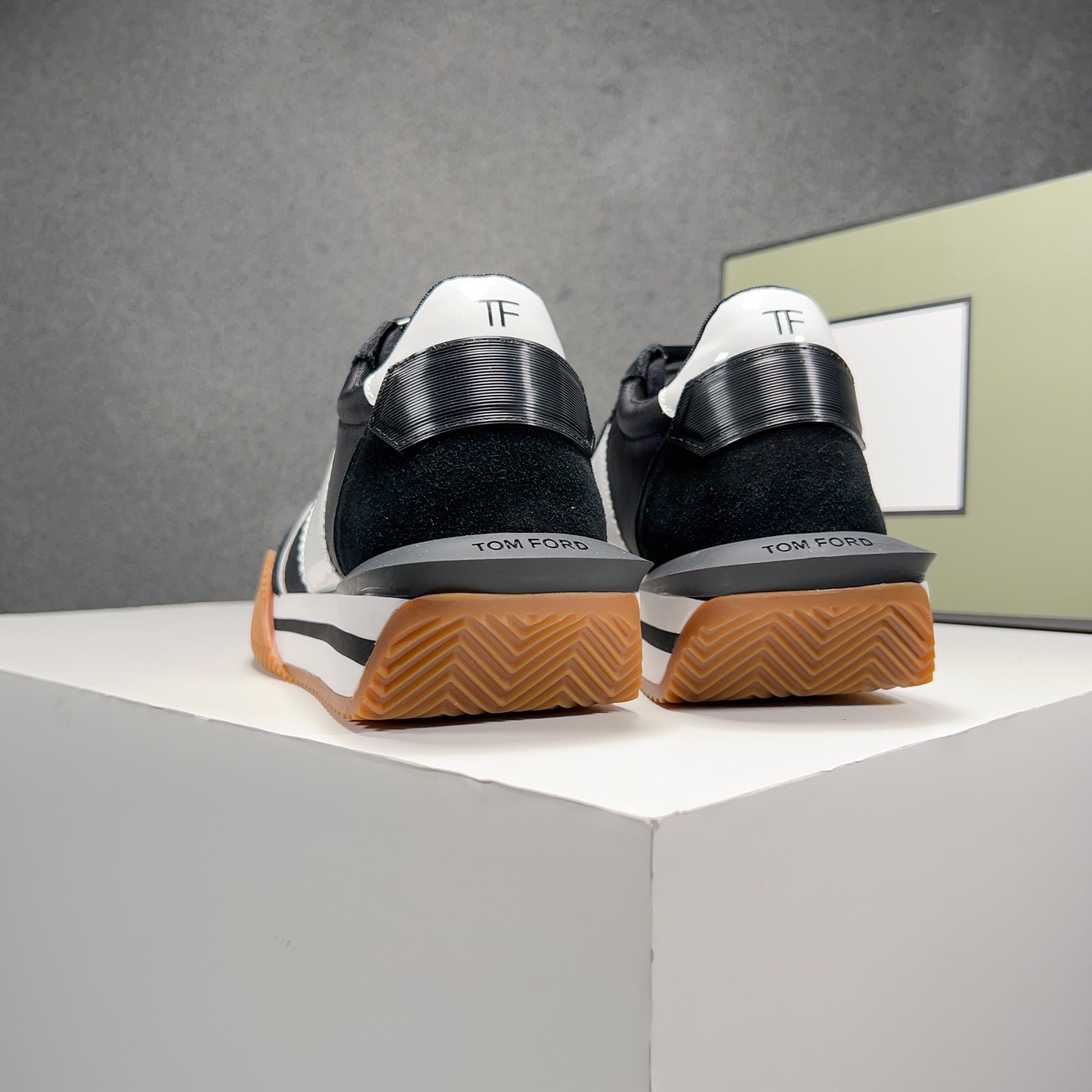 Classic Tomford zapatos de los hombres Eco Sneaker - Top de la línea es ahora nuevo y listo para la 