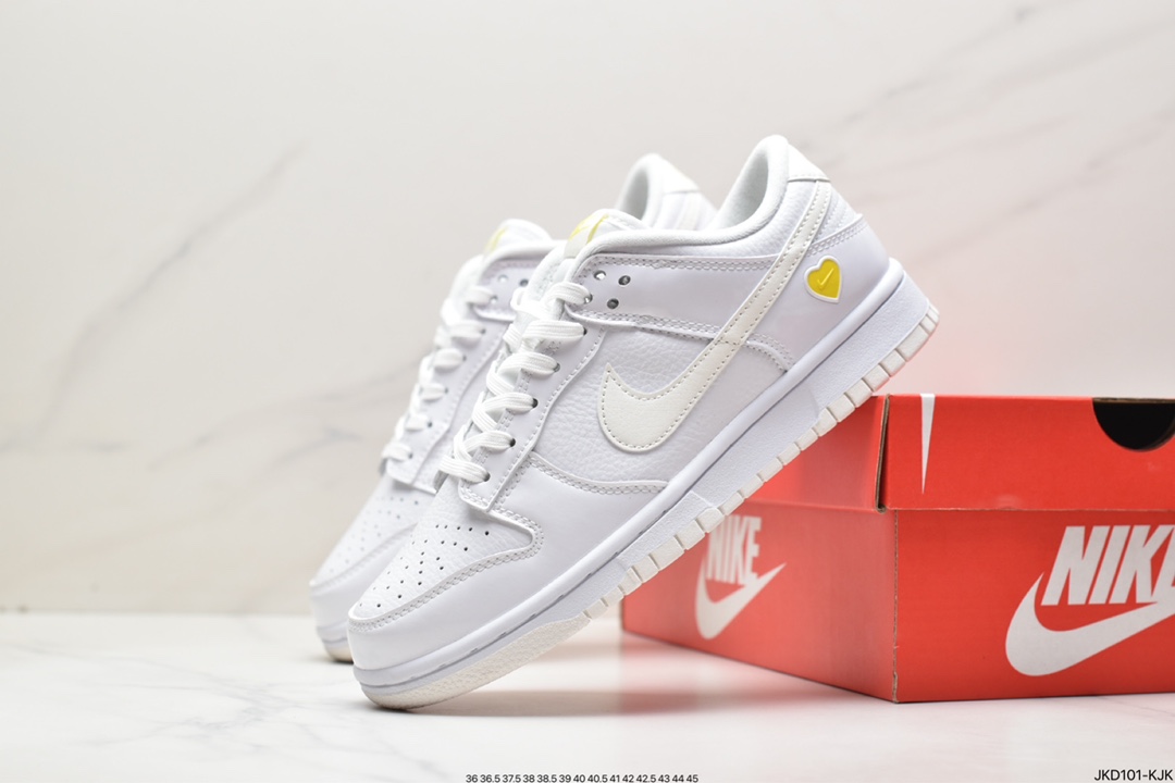 160 耐克Nike SB Zoom Dunk Low 板鞋 FD0792-001