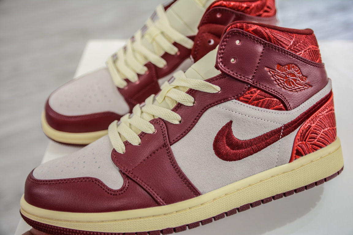 240 原装Air Jordan AJ1 Mid 中帮 刺绣红花卉 DZ2820-601