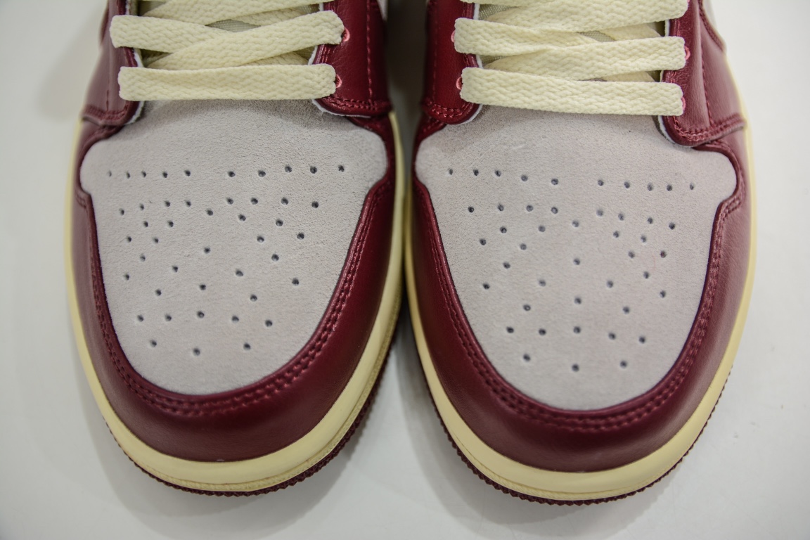 240 原装Air Jordan AJ1 Mid 中帮 刺绣红花卉 DZ2820-601