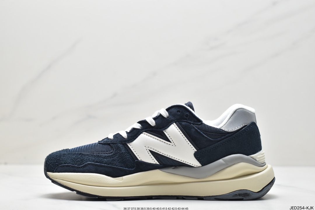 NBNew Balance ML574 series low-top classic retro casual sports jogging shoes M574VLB