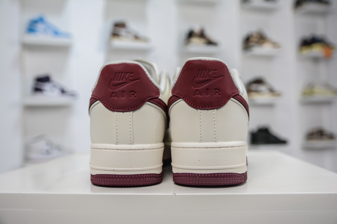 240 海外限量ID定制  Nike Air Force 1 Low '07 米红勾满天星低帮空军一号休闲板鞋  GL6835-005