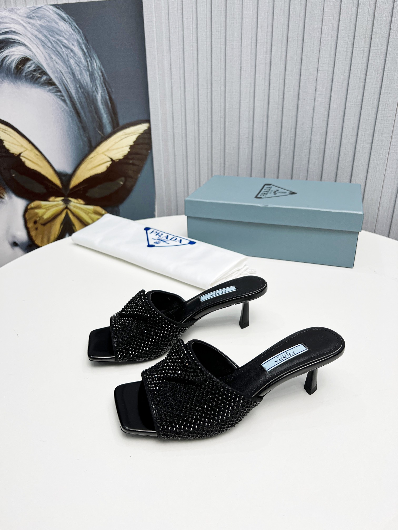 ex fábrica 2023 SSS relanza las nuevas botas largas y cortas de Prada, sandalias zapatos individuale