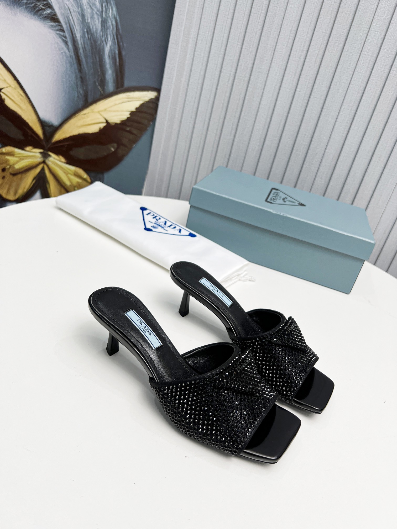 ex fábrica 2023 SSS relanza las nuevas botas largas y cortas de Prada, sandalias zapatos individuale