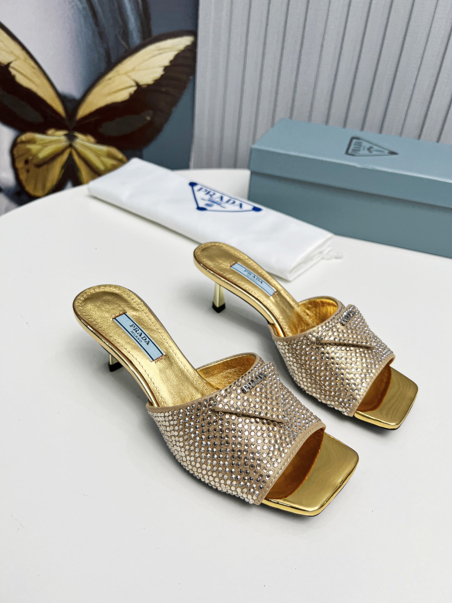 ex fábrica 2023 SSS relanza las nuevas botas largas y cortas de Prada, sandalias zapatos individuale