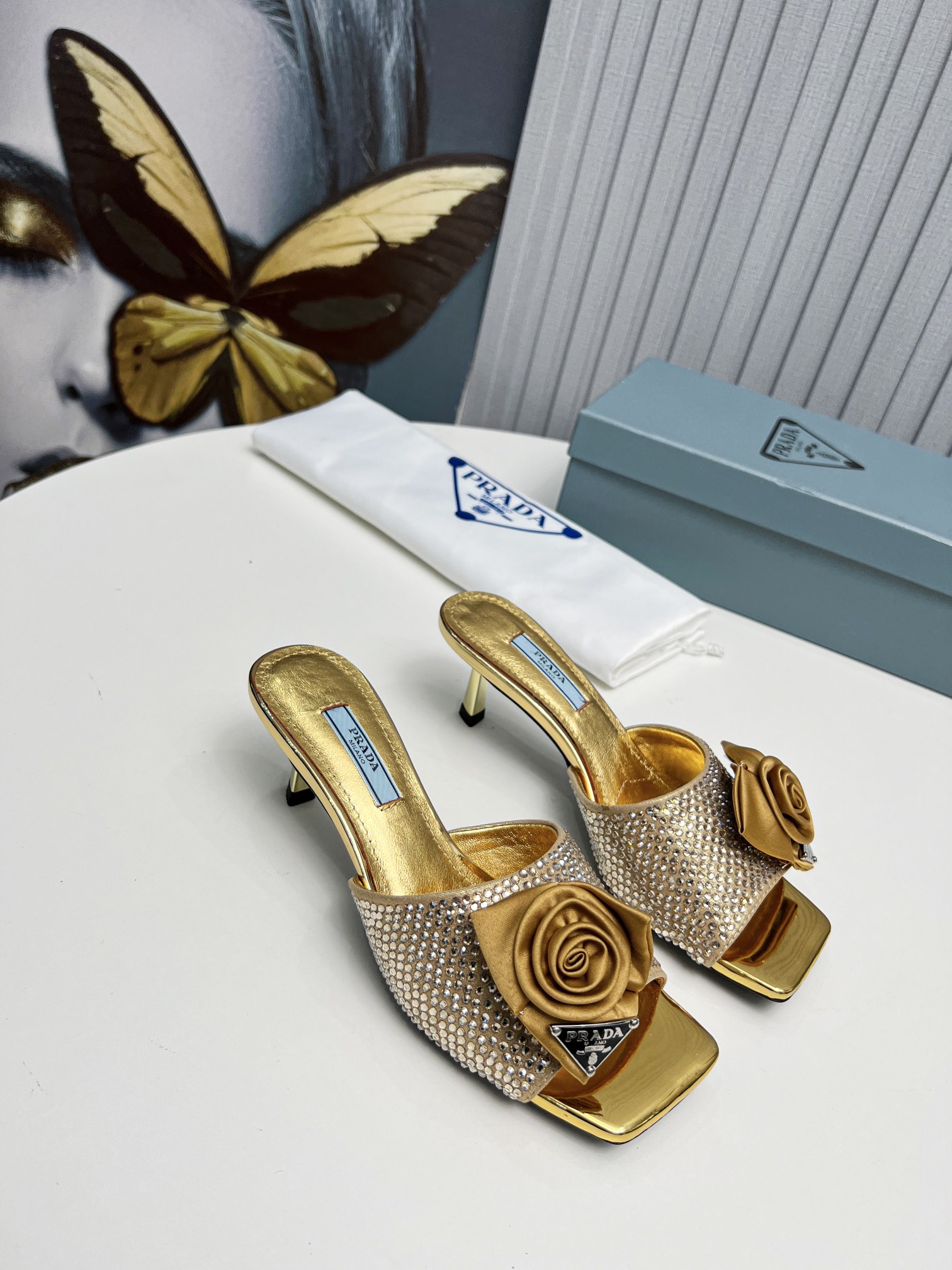 ex fábrica 2023 SSS relanza las nuevas botas largas y cortas de Prada, sandalias zapatos individuale