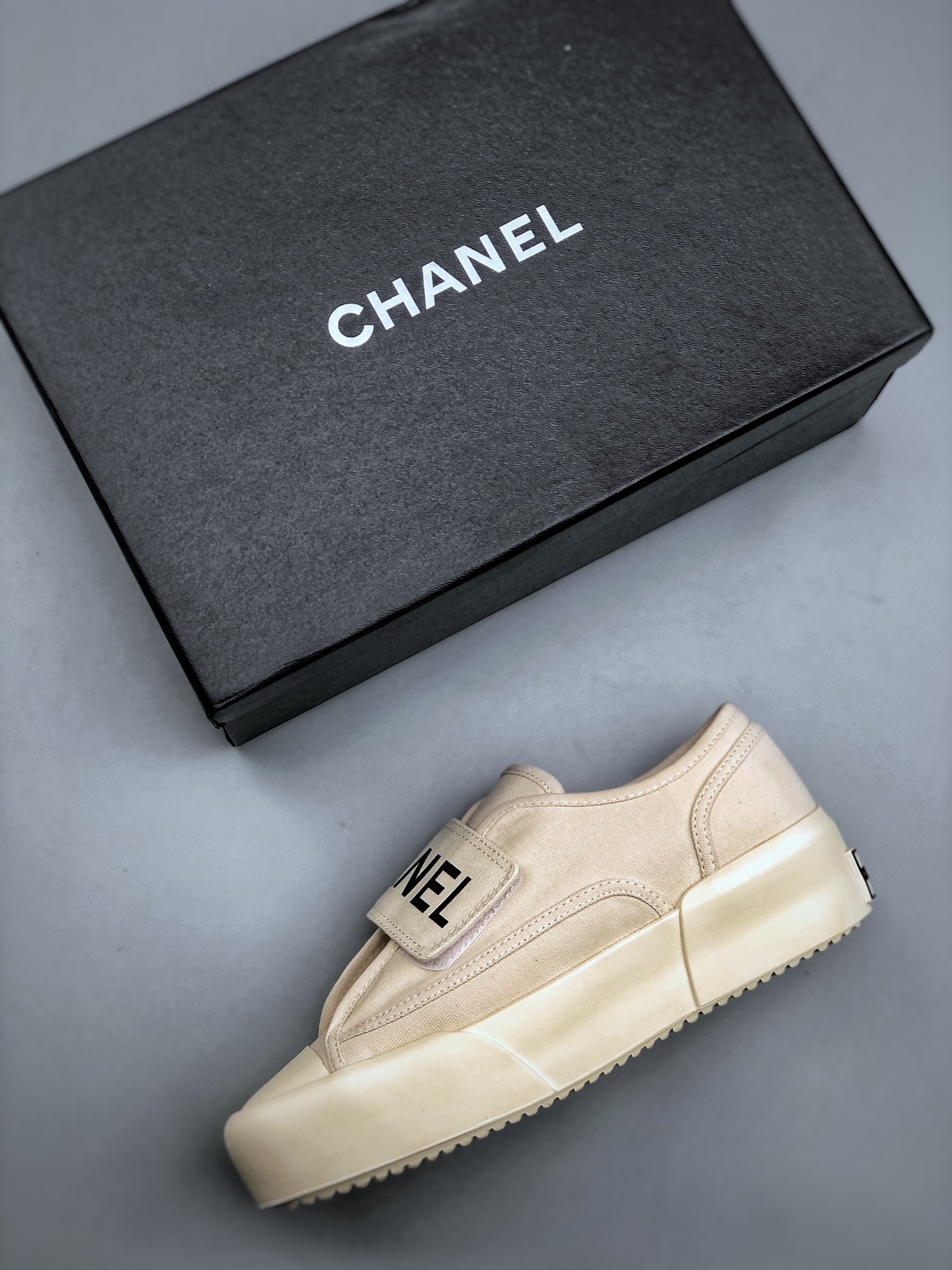 Chanel CHANEL 2023 early spring new Internet celebrity hit second-hand Velcro thick-soled canvas shoes are so stylish