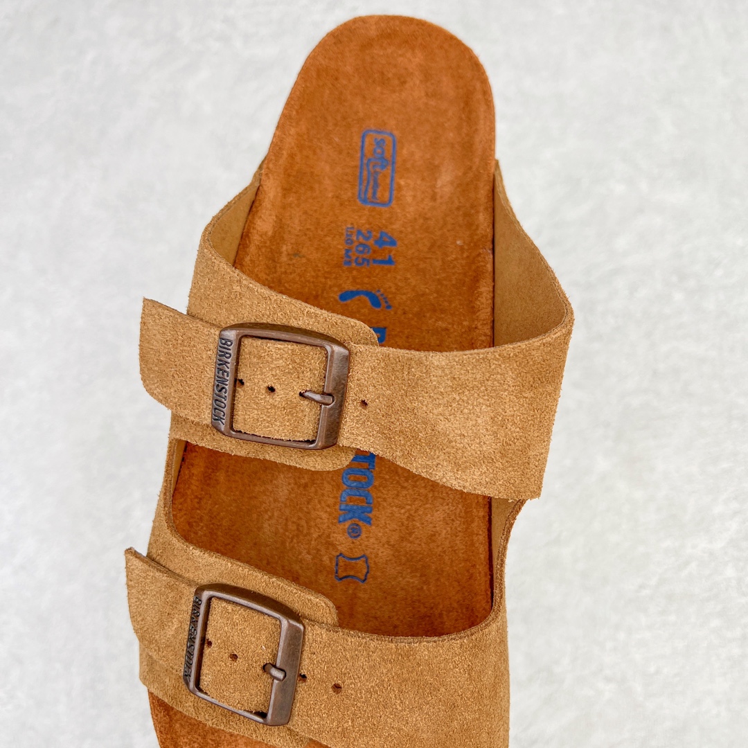 图片[5]-零售💰230 ＃DC Birkenstock Arizona 系列勃肯皮革绒面双扣时尚凉拖鞋 牛皮绒面革质地柔软 搭配可调节鞋扣提升穿着舒适度 人体工学设计分散脚部压力 保护脚踝 软木乳胶鞋床具有一定的收缩性 长时间穿着后能贴合脚型 EVA鞋底回弹性和抗张性力高 具有良好的防震、缓冲性  四季皆宜 柔软的鞋床采用额外的泡沫缓冲层 提供额外的舒适感和全天支撑 全网独家首发 源于德国的严谨工艺  牛巴戎面 中层松木 EVA 三层组合大底 优质牛皮面料五金扣 出口订单 尺码：35-44 编码：by2936030-运动鞋