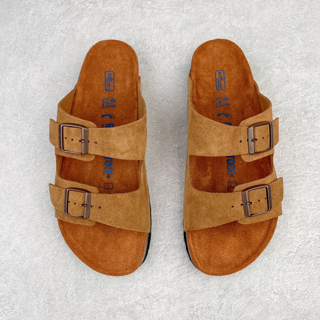 图片[2]-零售💰230 ＃DC Birkenstock Arizona 系列勃肯皮革绒面双扣时尚凉拖鞋 牛皮绒面革质地柔软 搭配可调节鞋扣提升穿着舒适度 人体工学设计分散脚部压力 保护脚踝 软木乳胶鞋床具有一定的收缩性 长时间穿着后能贴合脚型 EVA鞋底回弹性和抗张性力高 具有良好的防震、缓冲性  四季皆宜 柔软的鞋床采用额外的泡沫缓冲层 提供额外的舒适感和全天支撑 全网独家首发 源于德国的严谨工艺  牛巴戎面 中层松木 EVA 三层组合大底 优质牛皮面料五金扣 出口订单 尺码：35-44 编码：by2936030-运动鞋