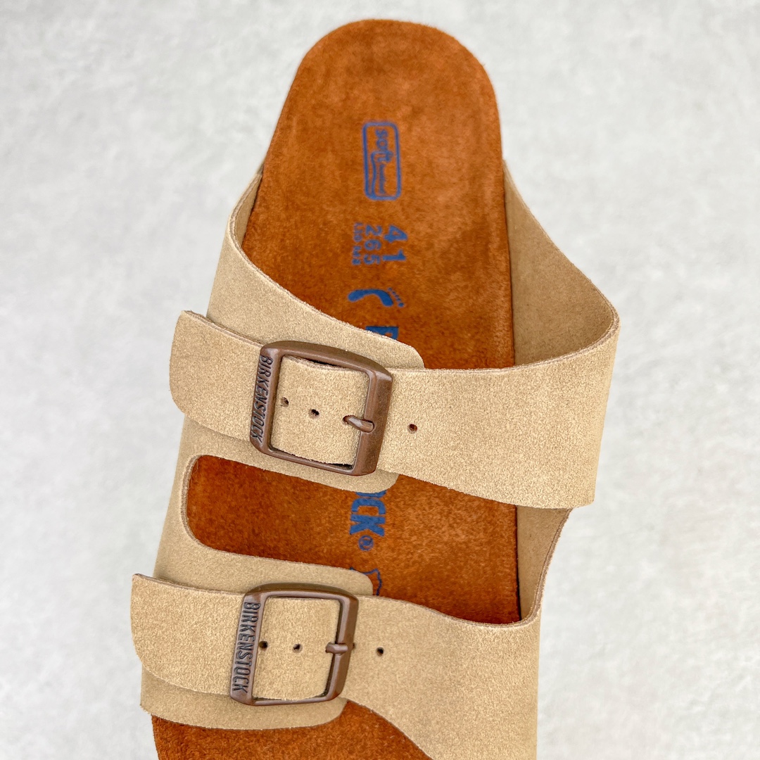 图片[5]-零售💰230 ＃DC Birkenstock Arizona 系列勃肯皮革绒面双扣时尚凉拖鞋 牛皮绒面革质地柔软 搭配可调节鞋扣提升穿着舒适度 人体工学设计分散脚部压力 保护脚踝 软木乳胶鞋床具有一定的收缩性 长时间穿着后能贴合脚型 EVA鞋底回弹性和抗张性力高 具有良好的防震、缓冲性  四季皆宜 柔软的鞋床采用额外的泡沫缓冲层 提供额外的舒适感和全天支撑 全网独家首发 源于德国的严谨工艺  牛巴戎面 中层松木 EVA 三层组合大底 优质牛皮面料五金扣 出口订单 尺码：35-44 编码：by2936030-运动鞋