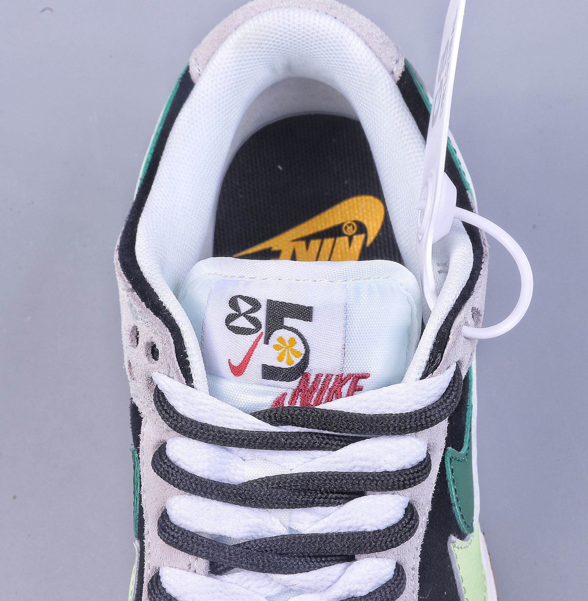 200 Nike Dunk Low SE 85 双钩复古休闲板鞋 DO9457-128