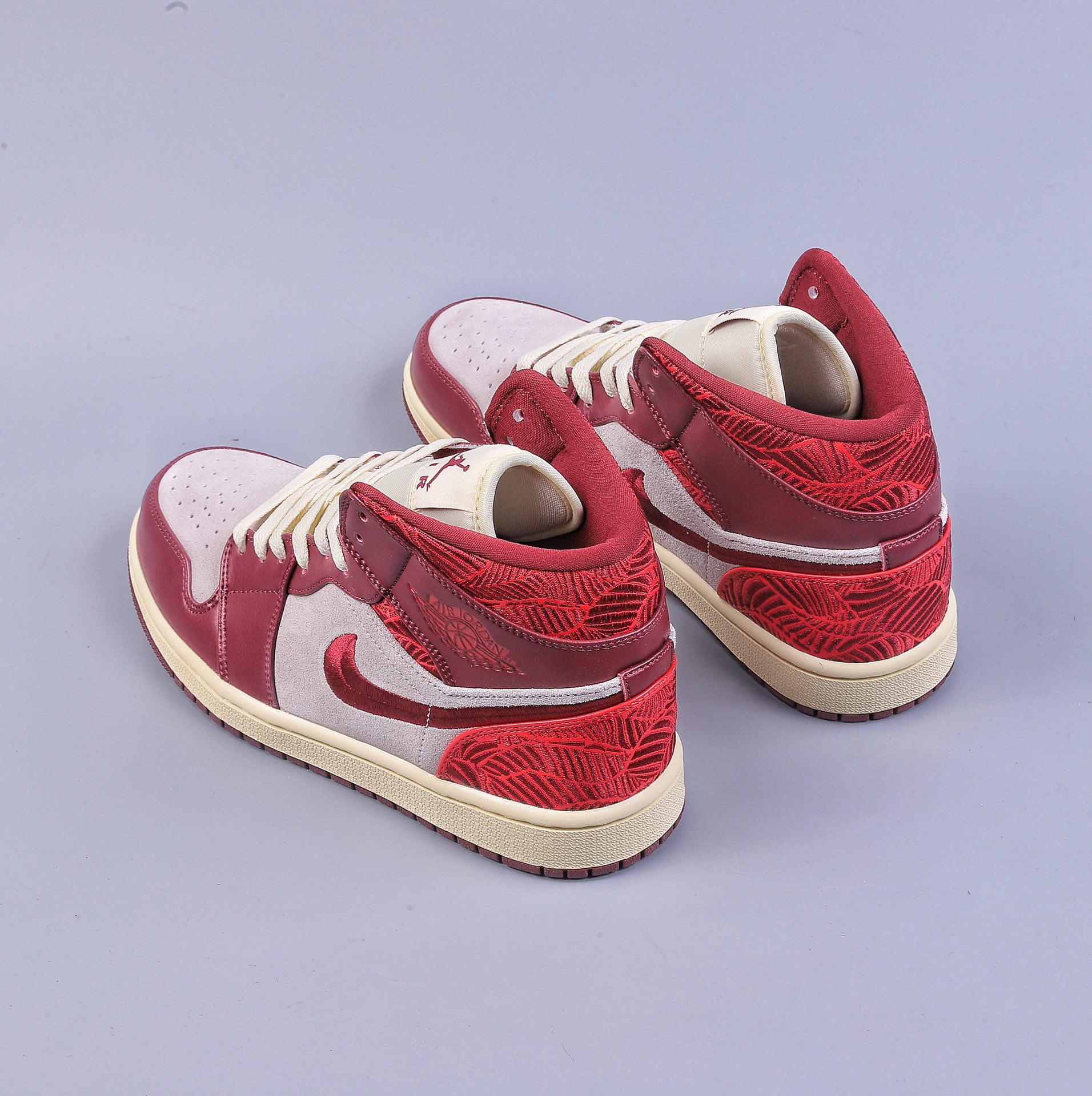220 Air Jordan 1 Mid 中国红脚趾 DZ2820-601