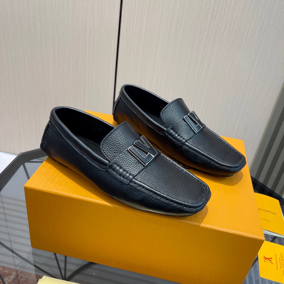 Louis Vuitton Schoenen Moccasin Koeienhuid Rubber