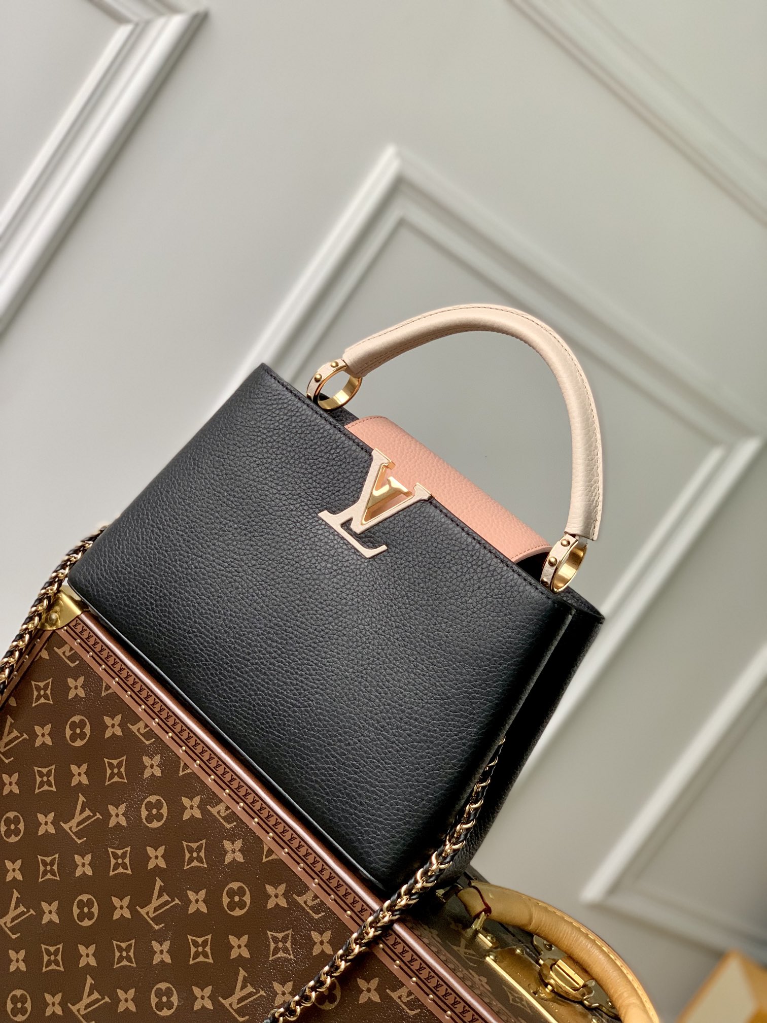 Best knockoff
 Louis Vuitton LV Capucines Bags Handbags Black Taurillon M21689