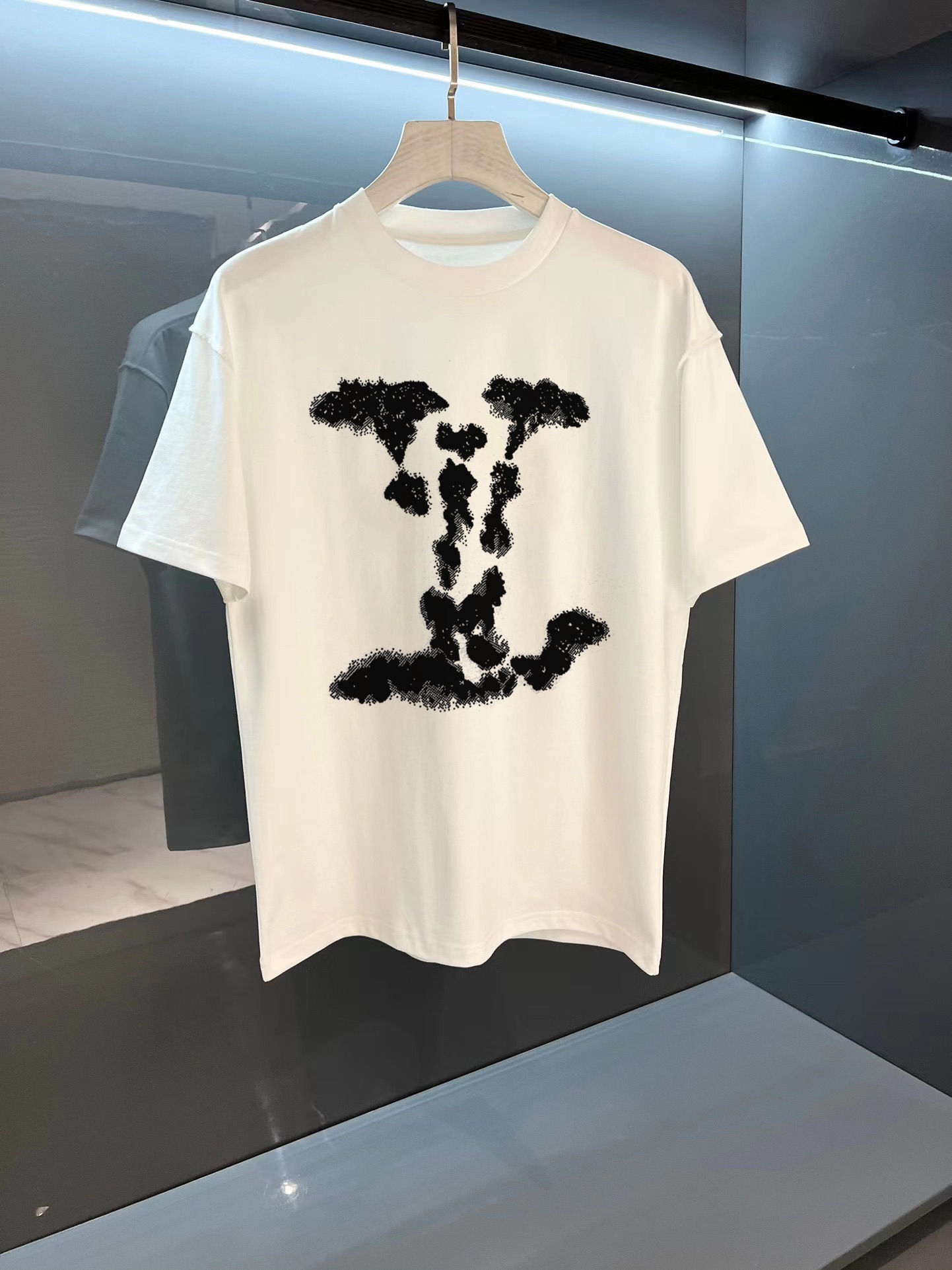 Louis Vuitton Clothing T-Shirt Black White Embroidery Short Sleeve